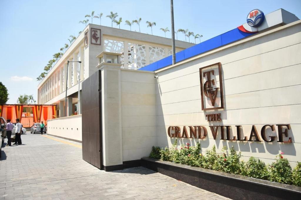 The Grand Village مراد آباد المظهر الخارجي الصورة